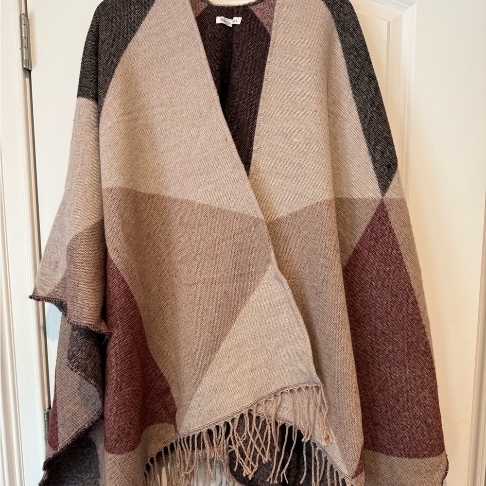 Geometric Patterned Poncho with Fringe